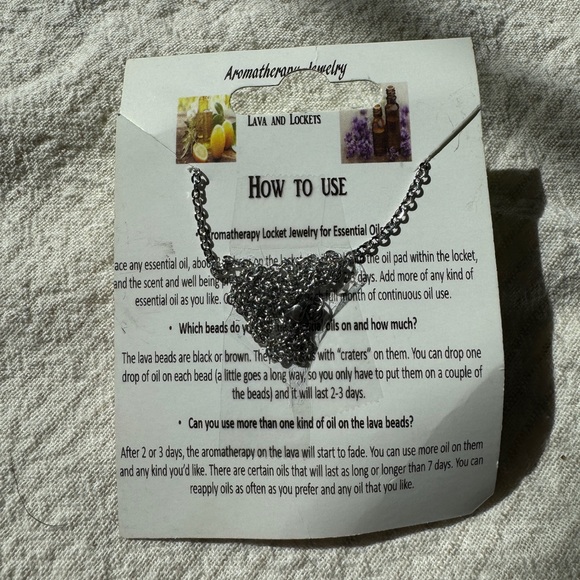 NWT Aromatherapy Necklace - Picture 2 of 2
